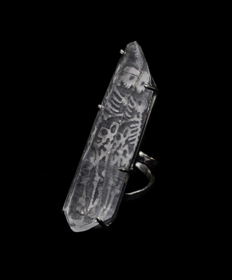 0ce049f947ef Claudia Martin 1 768x924