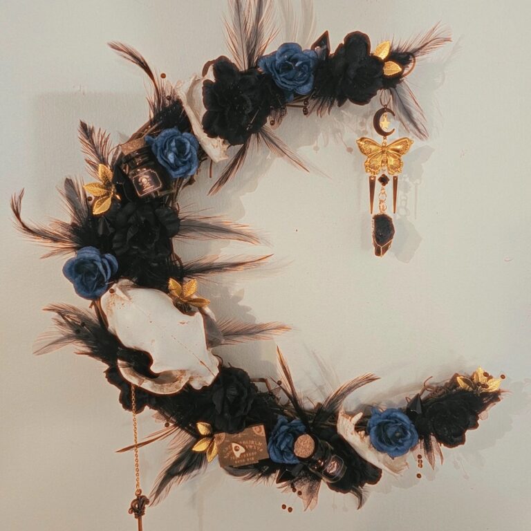 jessicas gem creations gothic raven crescent wreath 1 768x768