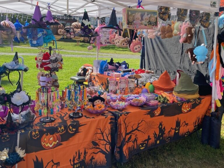 johnsnoveltys novelty items haunted happenings marketplace salem ma display 1 768x576