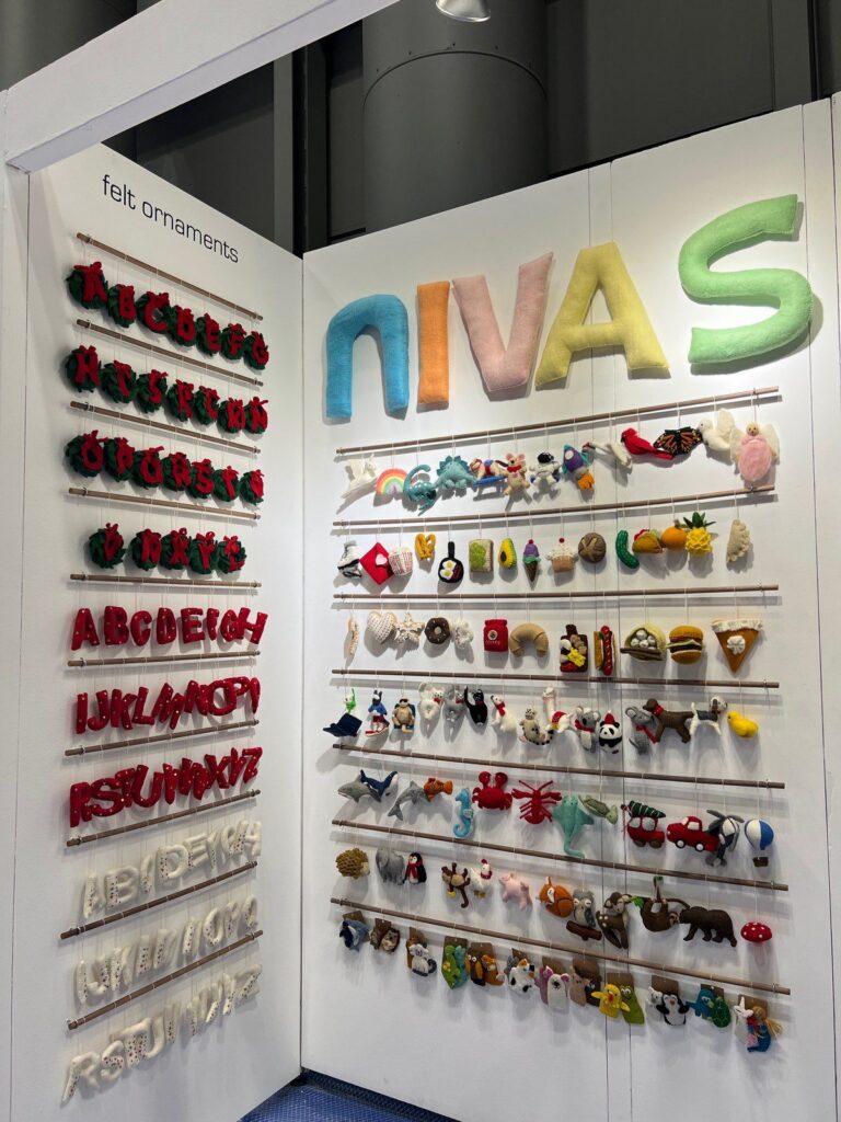 Nivas felt ornament booth display Nivas felt ornament booth display
